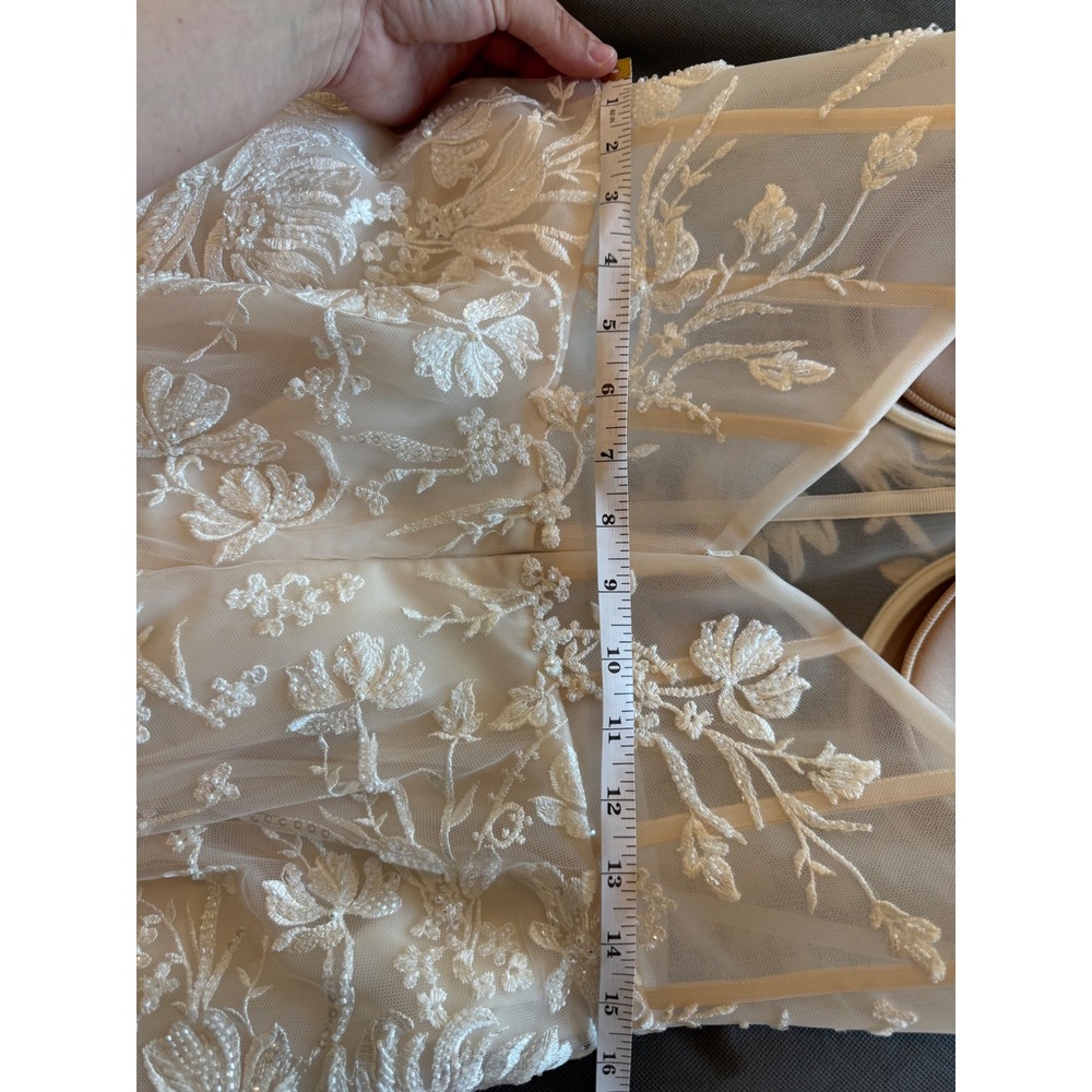 Alena Leena Peony Wedding Dress Ivory Lace A-Line Corset Detachable Sleeves 12 - Picture 8 of 12
